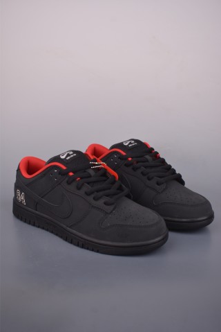 Nike SB Dunk Low view 1