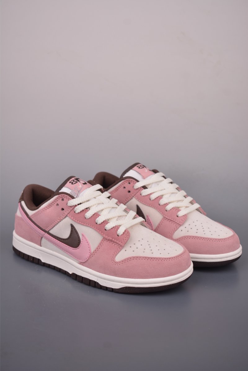 Nike SB Dunk Low