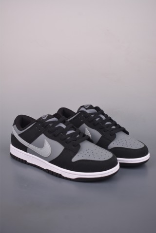 Nike SB Dunk Low view 1