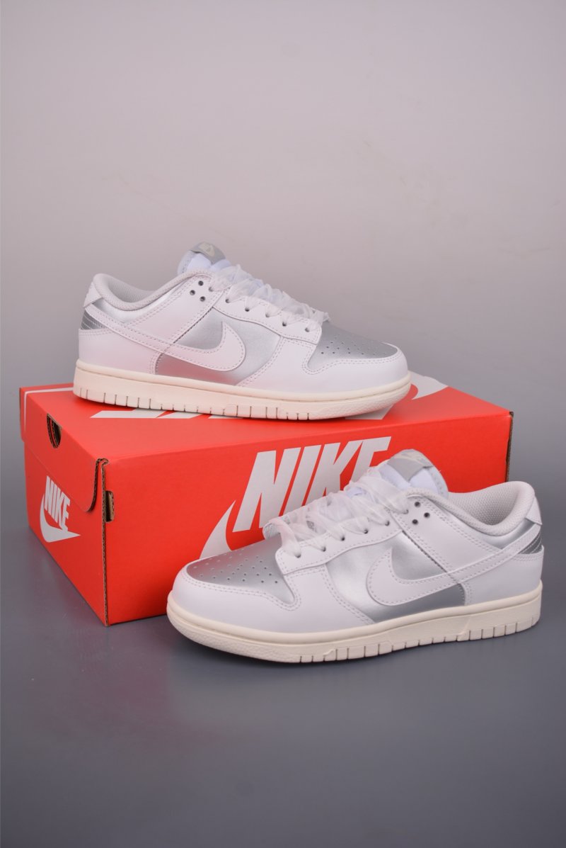 Nike SB Dunk Low 'White / Silver' view