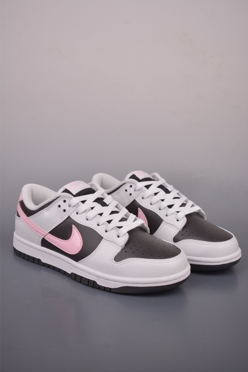 Nike SB Dunk Low 'Grey / Pink'