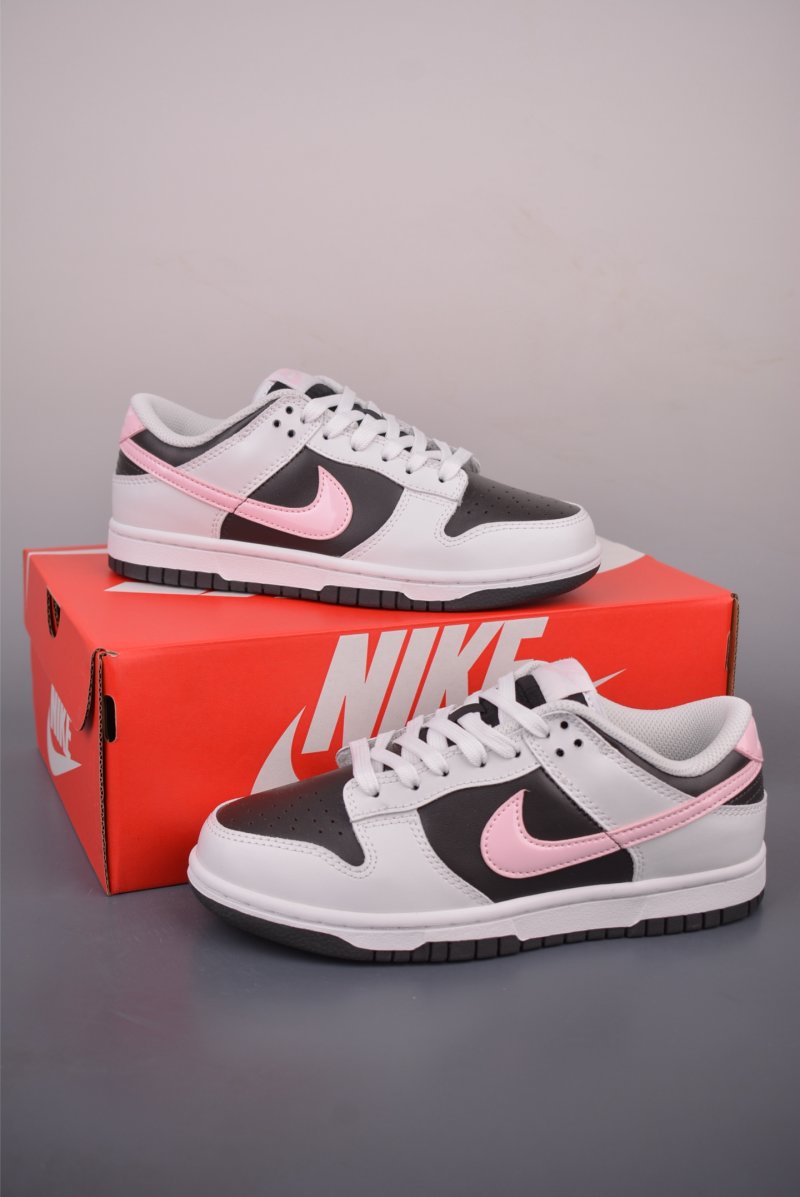 Nike SB Dunk Low 'Grey / Pink' view