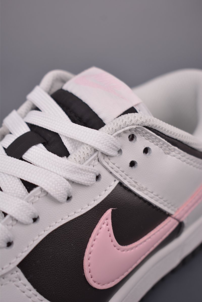 Nike SB Dunk Low 'Grey / Pink' view