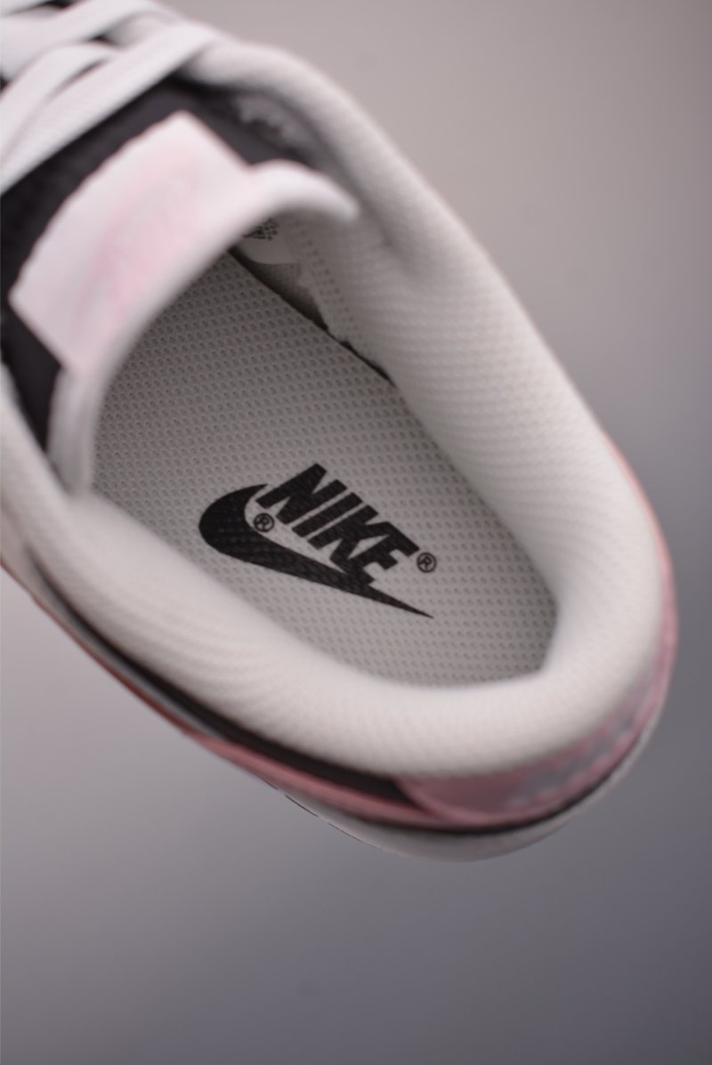 Nike SB Dunk Low 'Grey / Pink' view