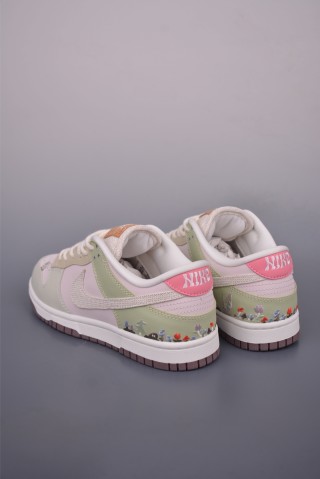 Nike SB Dunk Low view 2