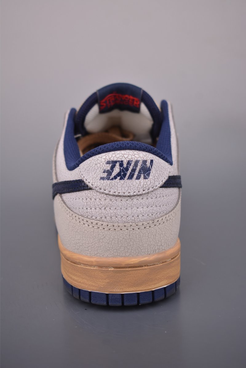 Nike SB Dunk Low 'Grey / Blue' view