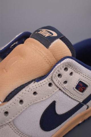 Nike SB Dunk Low 'Grey / Blue' view 7