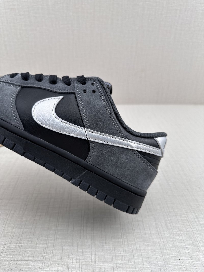 Nike SB Dunk Low 'Black / Grey' view