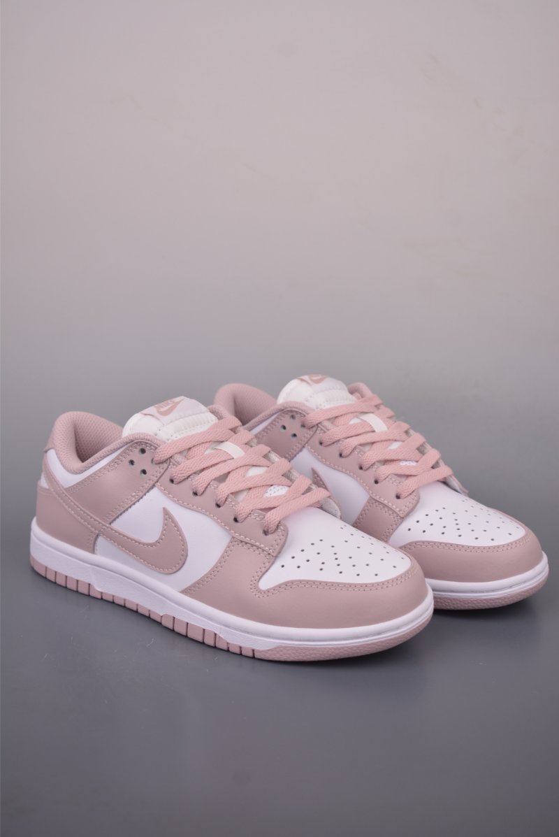 Nike SB Dunk Low