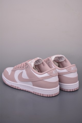 Nike SB Dunk Low view 2
