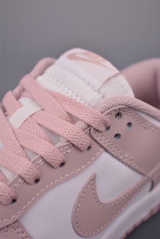 Nike SB Dunk Low view 7