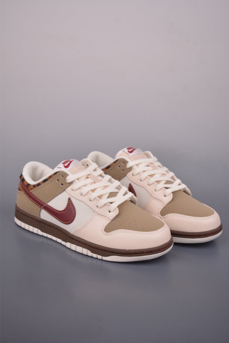 Nike SB Dunk Low
