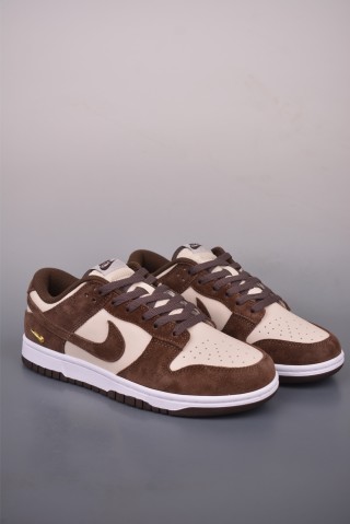 Nike SB Dunk Low view 1