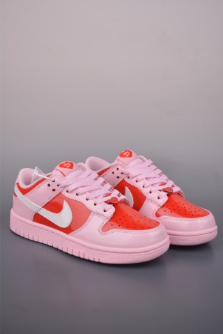 Nike SB Dunk Low view 1