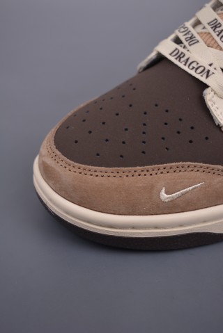 Nike SB Dunk Low 'Dragon' view 6