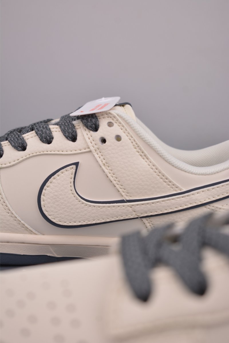 Nike SB Dunk Low 'Champion' view