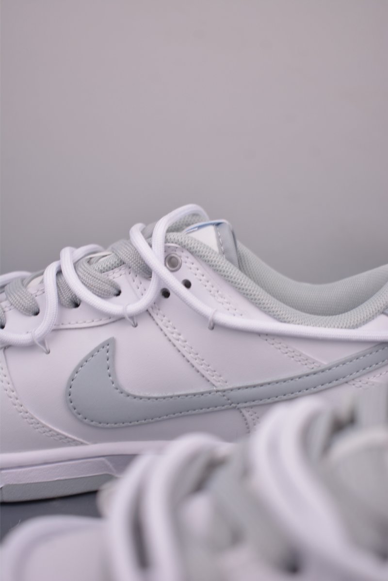 Nike SB Dunk Low 'Just Do It' view