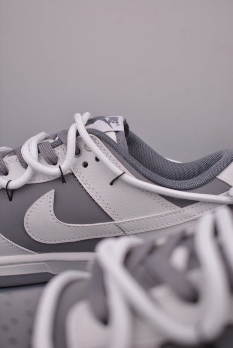 Nike SB Dunk Low 'Just Do It' view