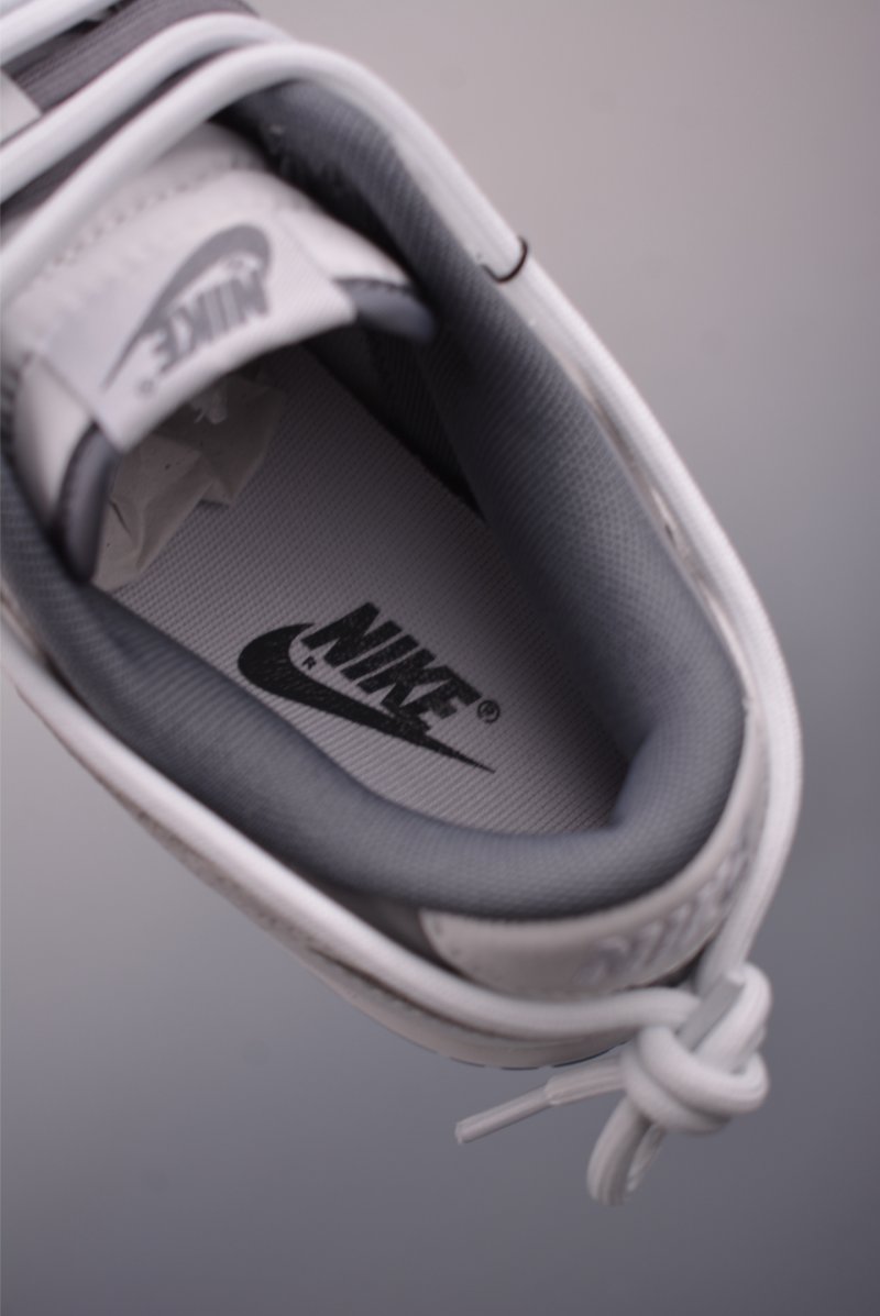 Nike SB Dunk Low 'Just Do It' view