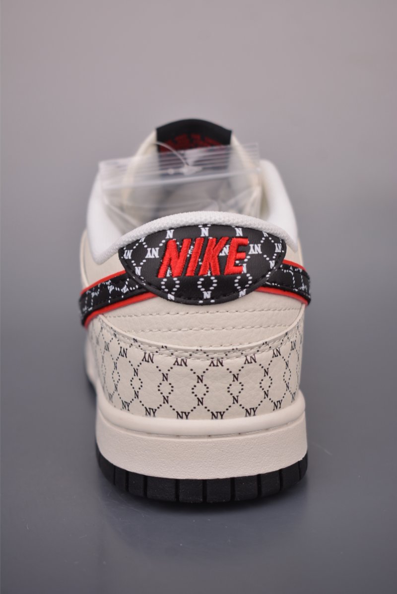 Nike SB Dunk Low 'MLB' view