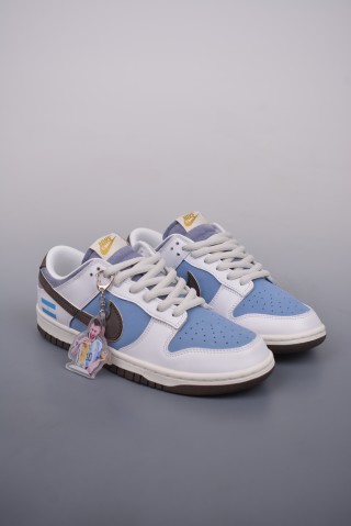 Nike SB Dunk Low 'Messi' view 1