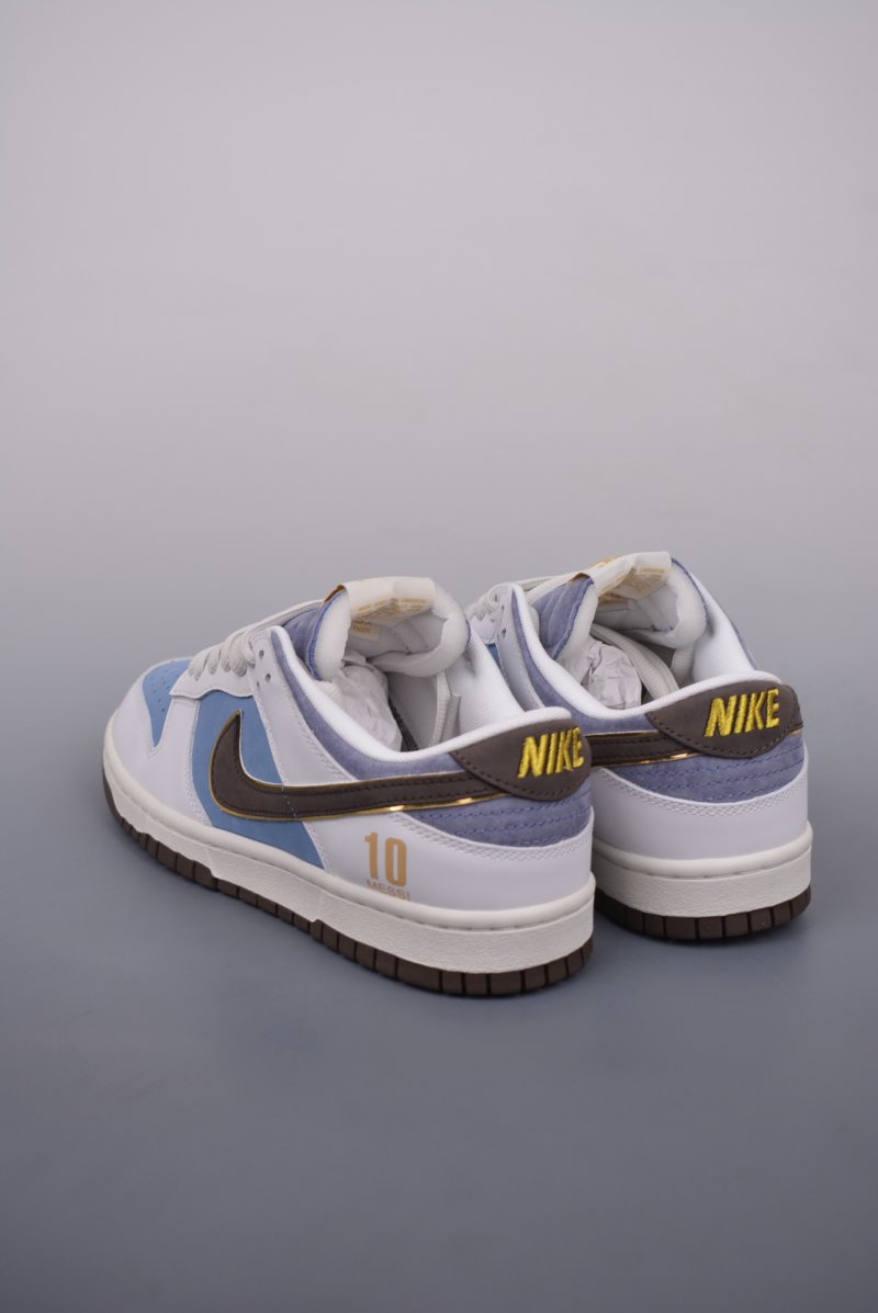 Nike SB Dunk Low 'Messi' view