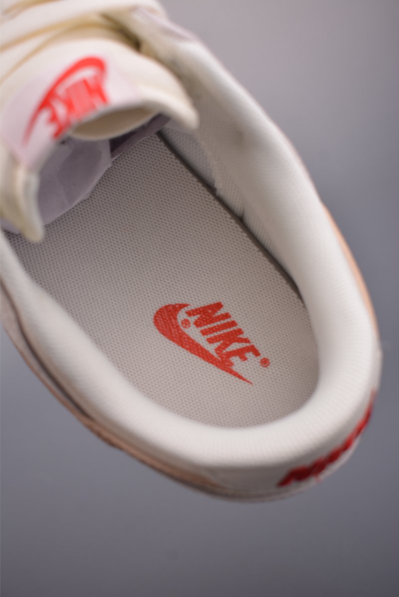 Nike SB Dunk Low 'Year Of The Horse' view