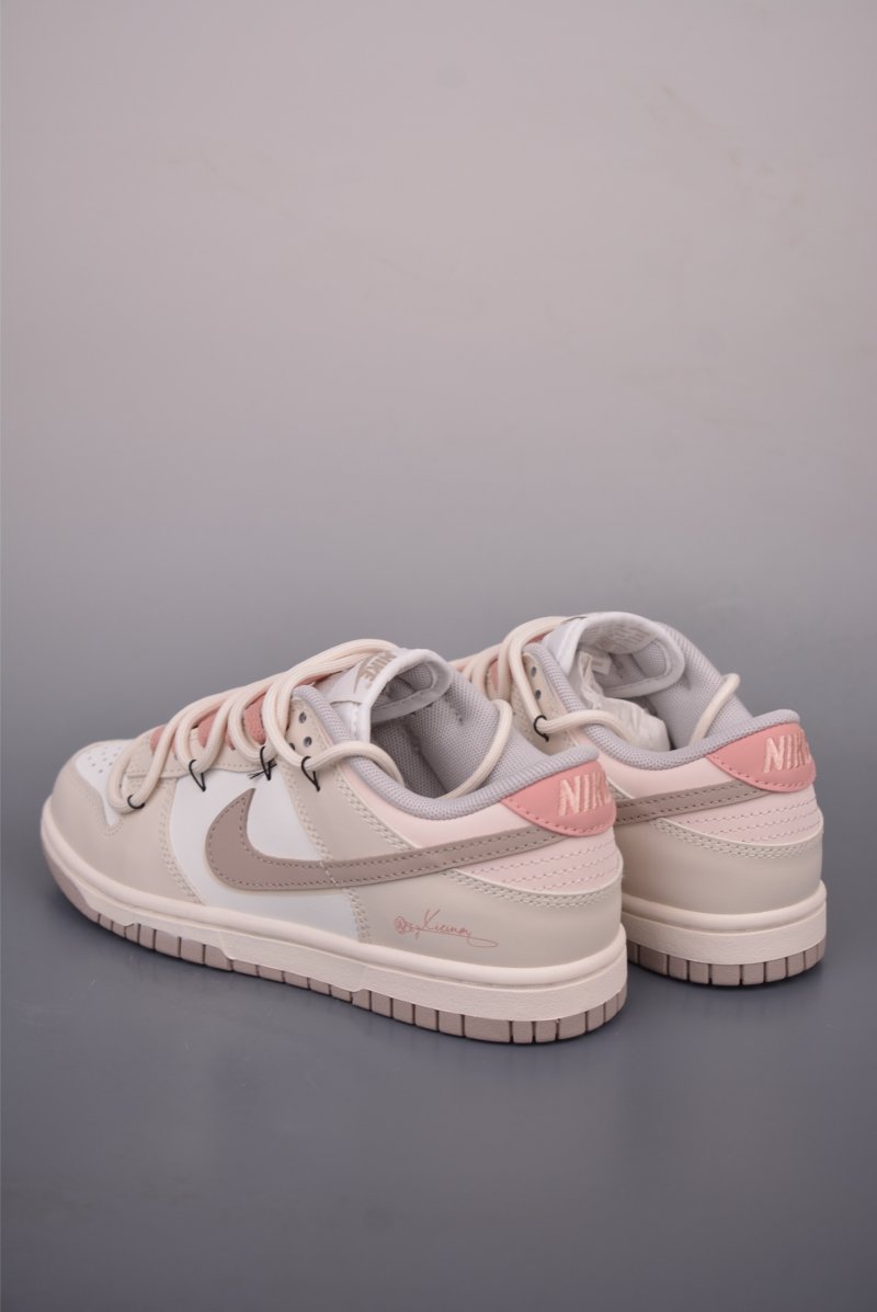 Nike SB Dunk Low 'Beige / Pink' view