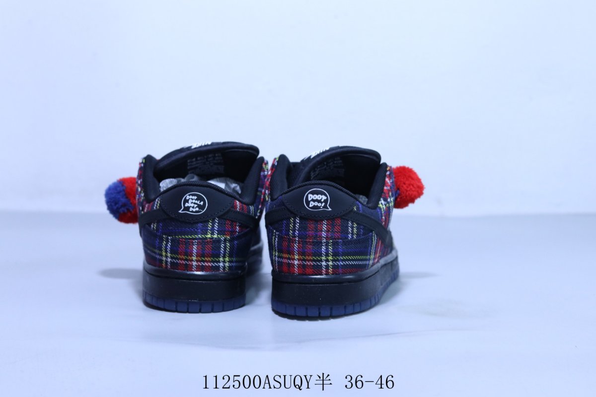 Nike SB Dunk Low Pro view
