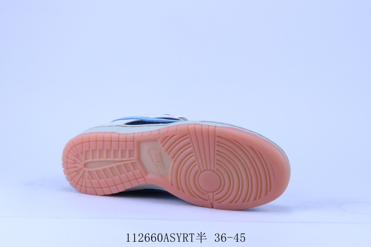 Nike SB Dunk Low Pro 'Black / Brown / Blue' view