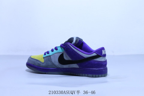 Nike SB Dunk Low Pro view 2