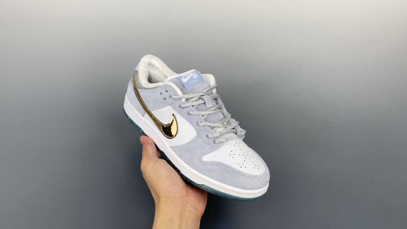 Nike SB Dunk Low 'Icy World'