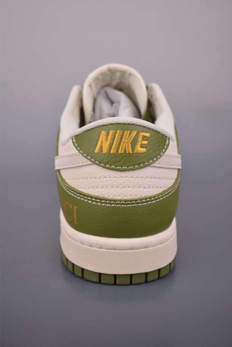 Nike SB Dunk Low 'Year Of The Horse' view
