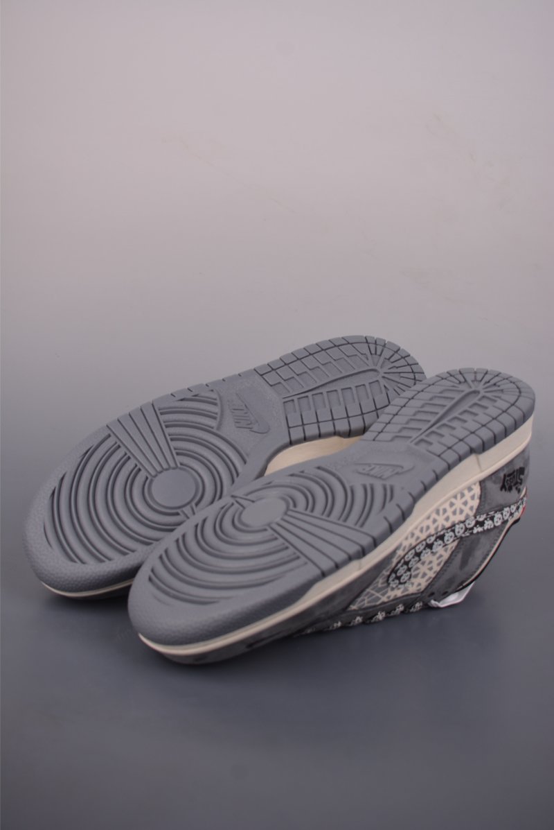 Nike SB Dunk Low 'Stussy' view