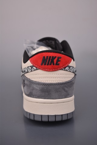 Nike SB Dunk Low 'Stussy' view 4