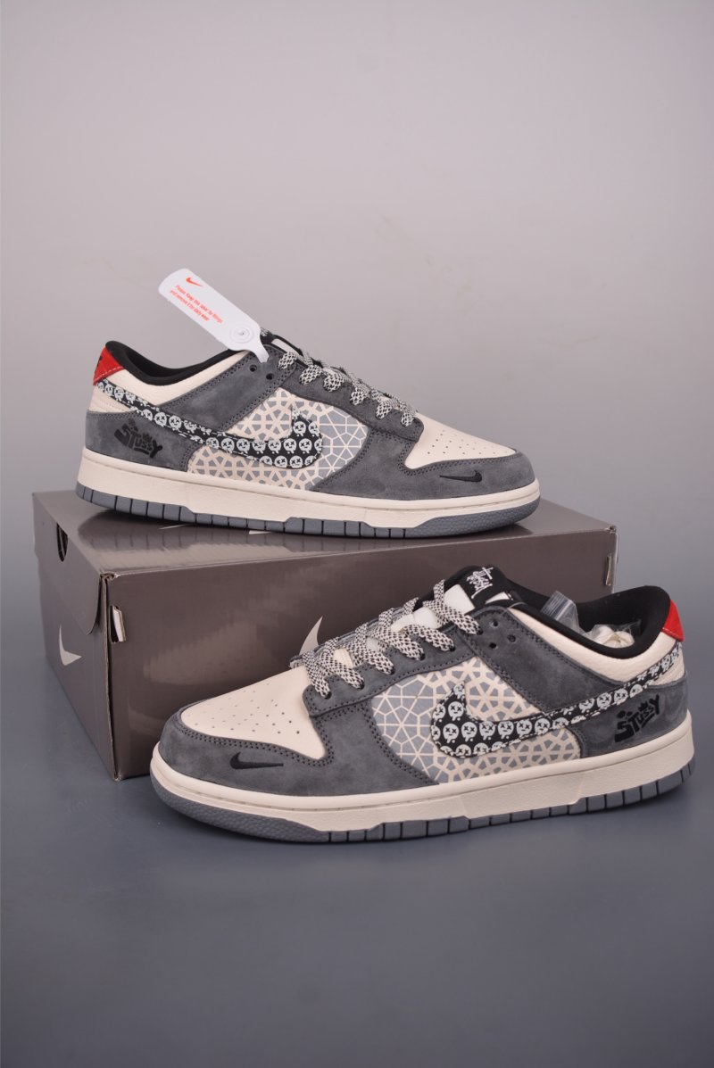 Nike SB Dunk Low 'Stussy' view
