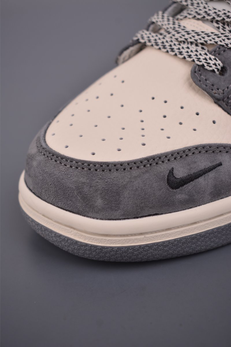 Nike SB Dunk Low 'Stussy' view