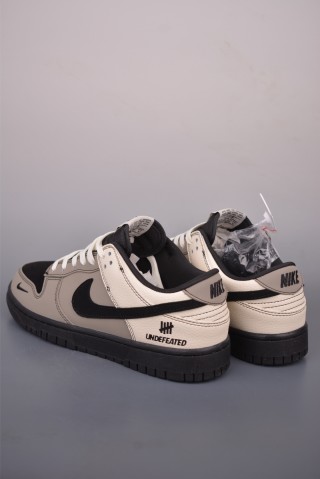 Nike SB Dunk Low 'UN' view 2