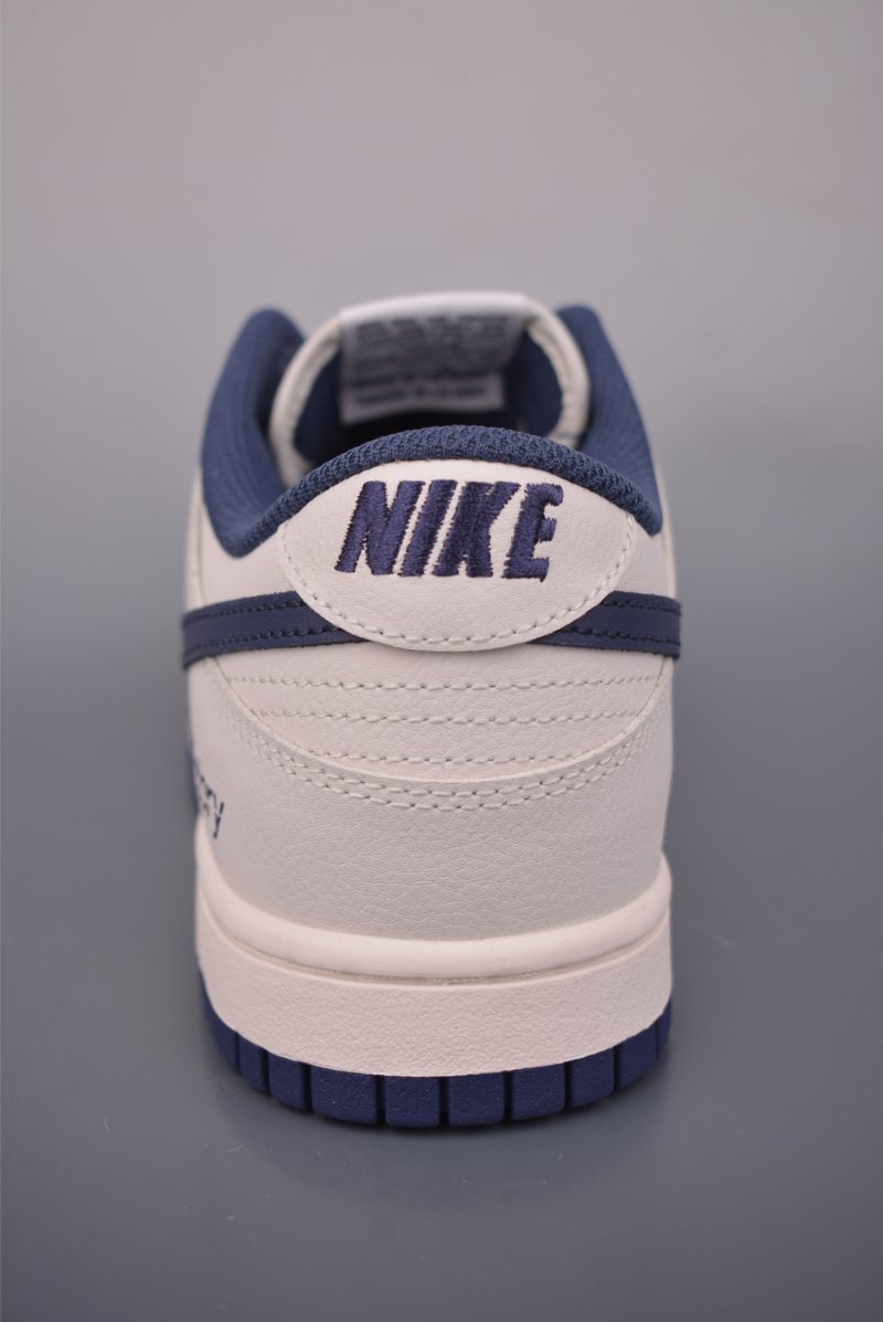 Nike SB Dunk Low 'Victory' view