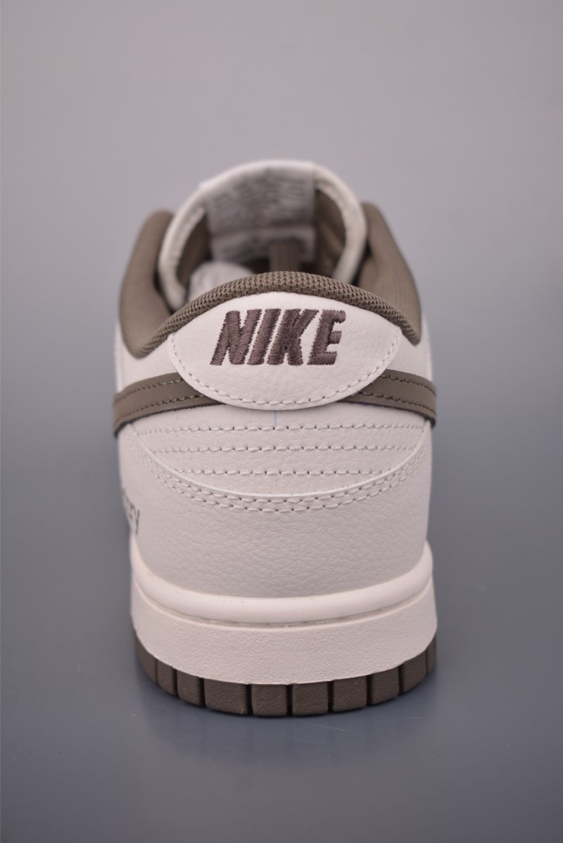 Nike SB Dunk Low 'Victory' view