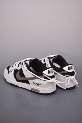 Nike SB Dunk Low view 2