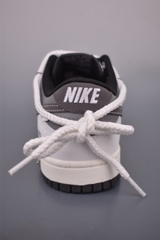 Nike SB Dunk Low 'White / Grey' view 4
