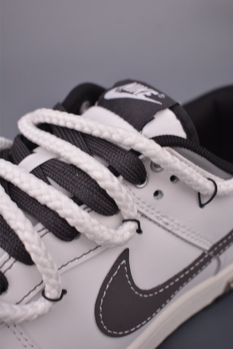 Nike SB Dunk Low 'White / Grey' view
