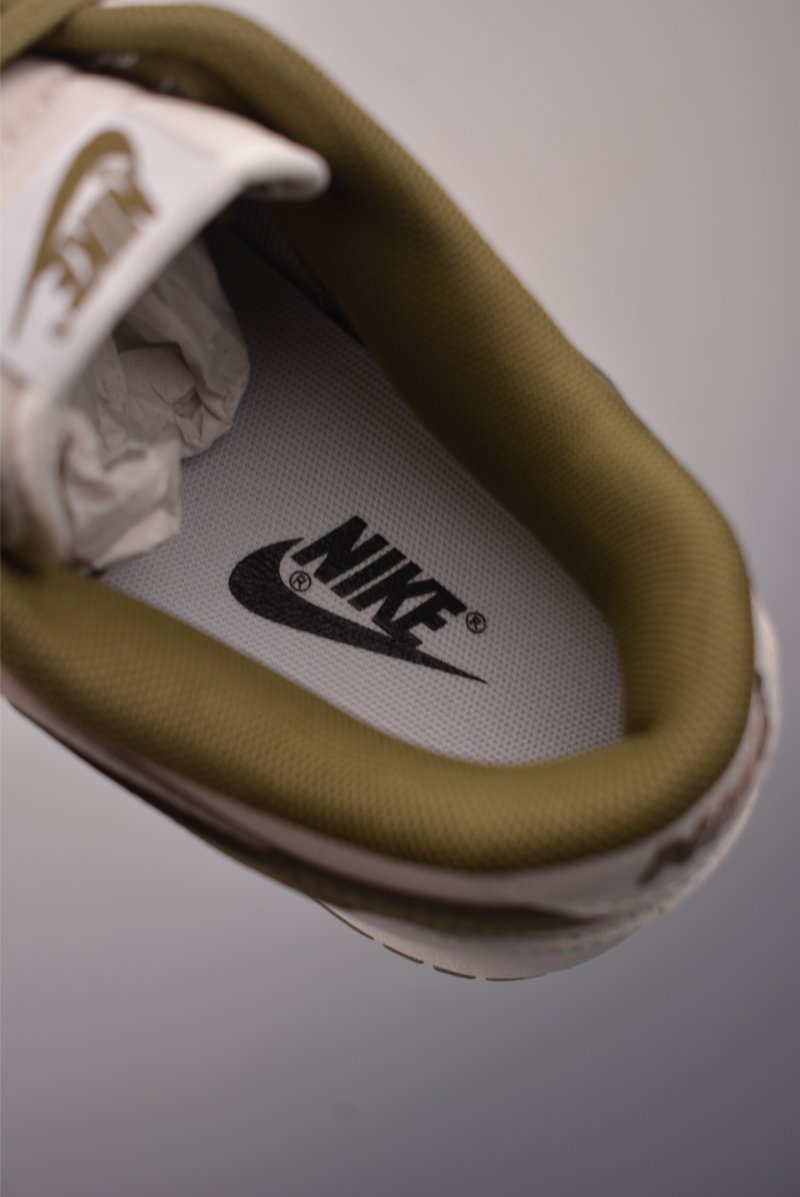 Nike SB Dunk Low 'White / Green' view