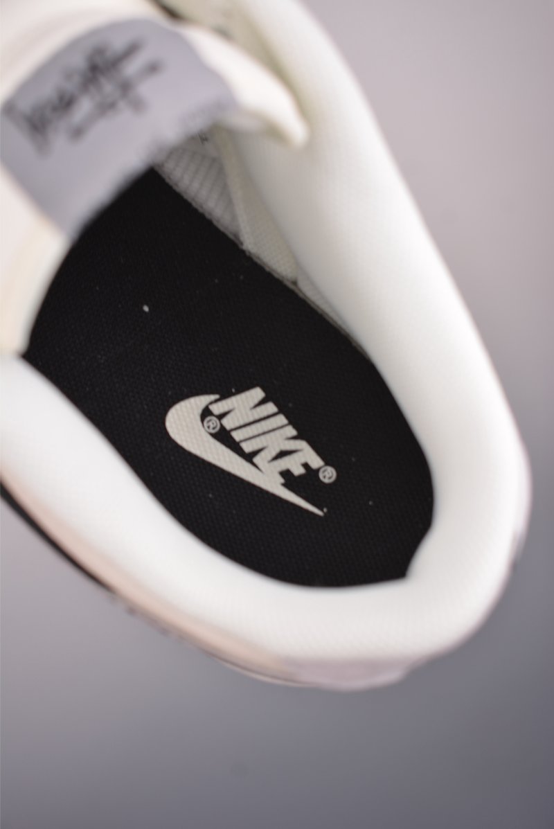 Nike SB Dunk Low 'Stussy' view