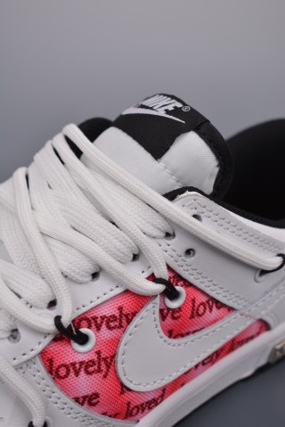 Nike SB Dunk Low view 7