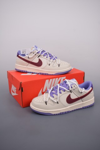 Nike SB Dunk Low view 5