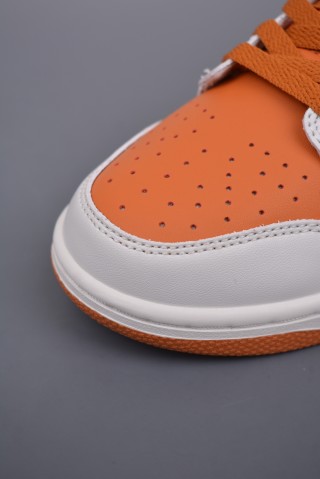 Nike Water The Plant Dunk Low 'Shroom' view 6
