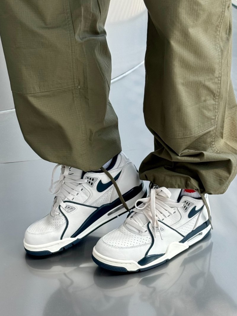 Nike Air Flight 89 view