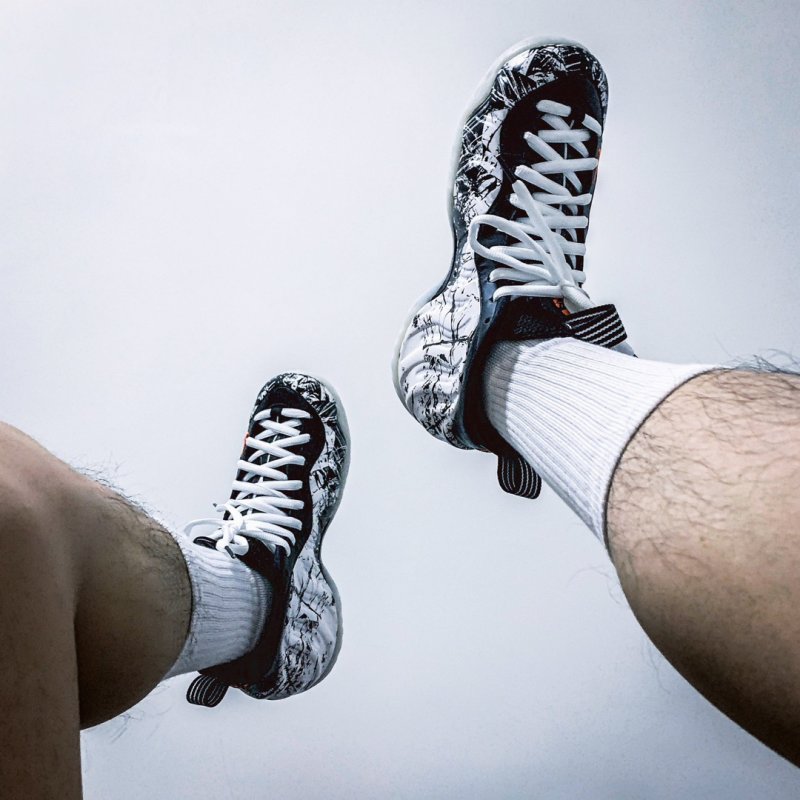 Nike Air Foamposite One view